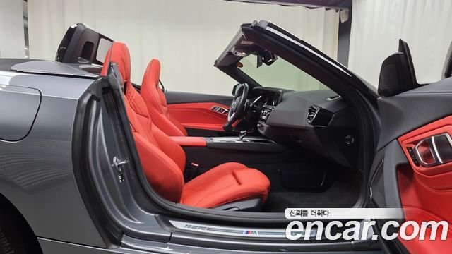 BMW Z4 2025 — photo 17