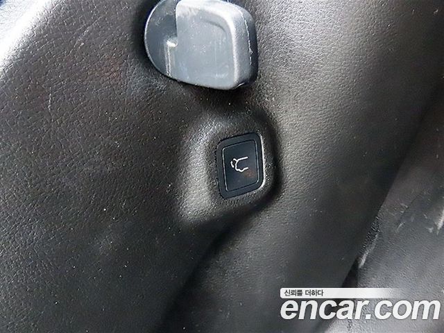 Jeep Compass 2022 — photo 16