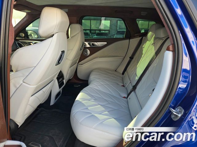 BMW XM 2023 — photo 8