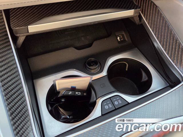 BMW XM 2023 — photo 10