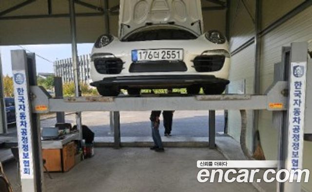 Porsche 911 2012 — photo 1