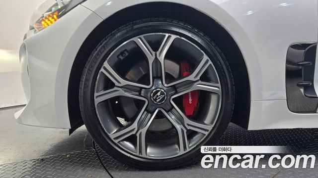 Kia Stinger 2018 — photo 5
