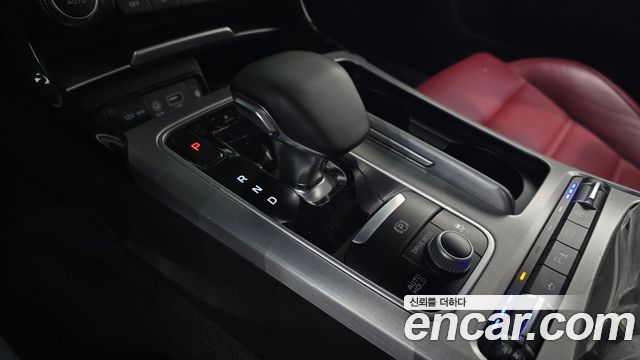 Kia Stinger 2018 — photo 12
