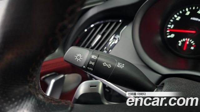 Kia Stinger 2018 — photo 34