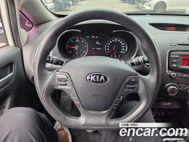 Kia K3 2017 — photo 8