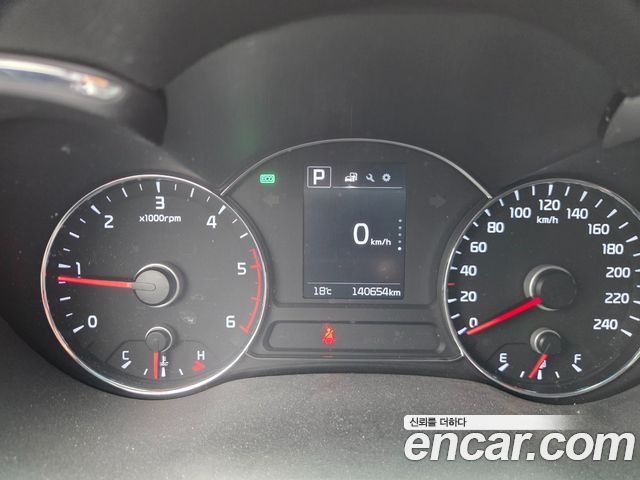 Kia K3 2017 — photo 9