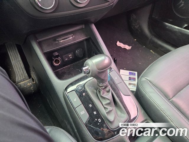 Kia K3 2017 — photo 11