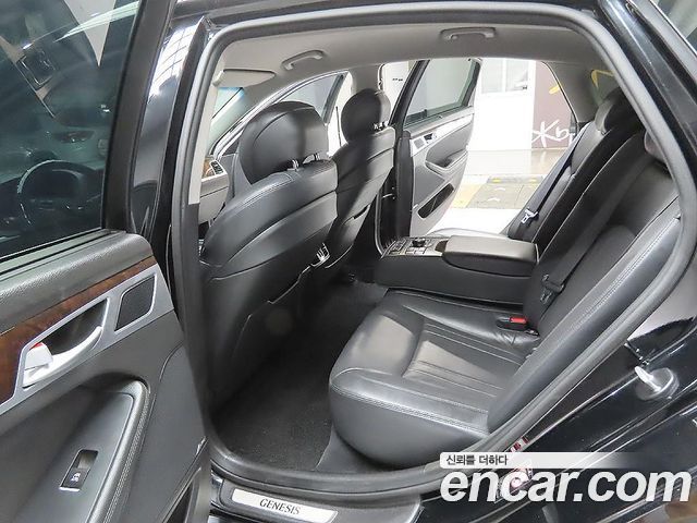 Hyundai Genesis 2015 — photo 10