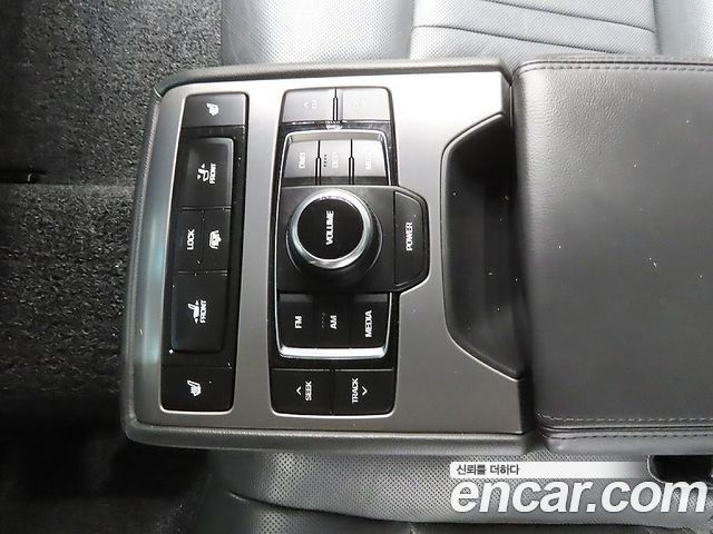 Hyundai Genesis 2015 — photo 11