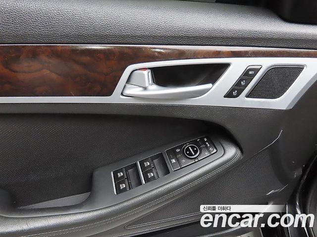 Hyundai Genesis 2015 — photo 13