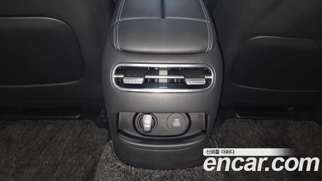 Genesis G90 2022 — photo 9