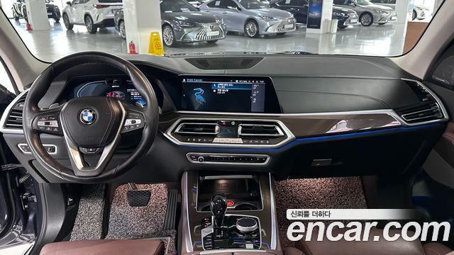 BMW X5 2021 — photo 7