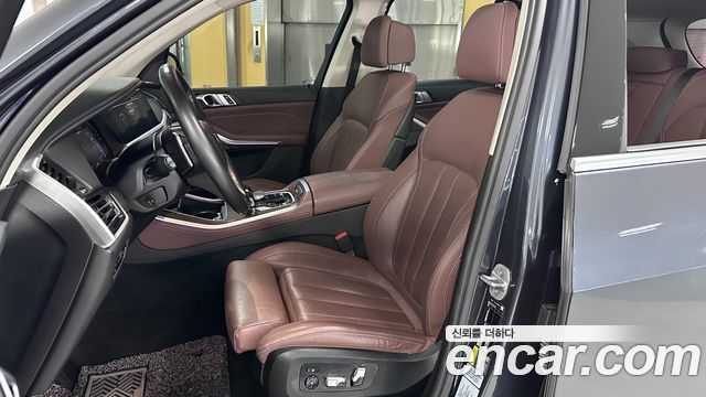 BMW X5 2021 — photo 10