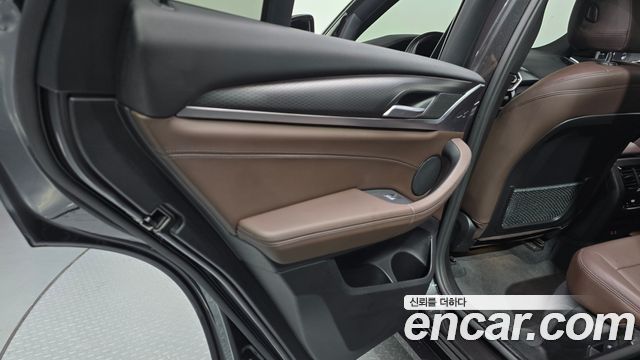 BMW X4 2023 — photo 15