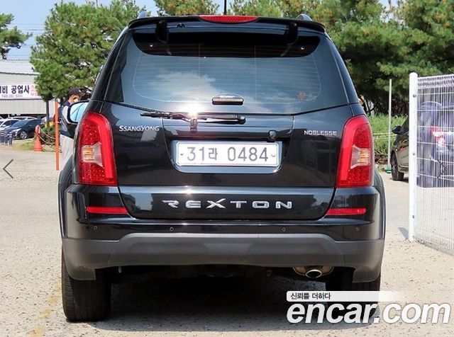 KG Mobility Rexton 2015 — photo 4