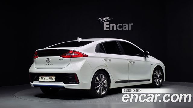 Hyundai Ioniq 2016 — photo 2