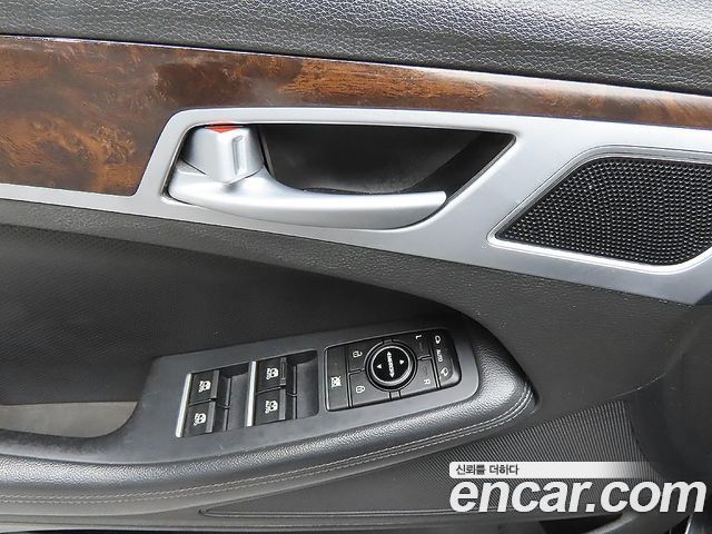Hyundai Genesis 2016 — photo 11