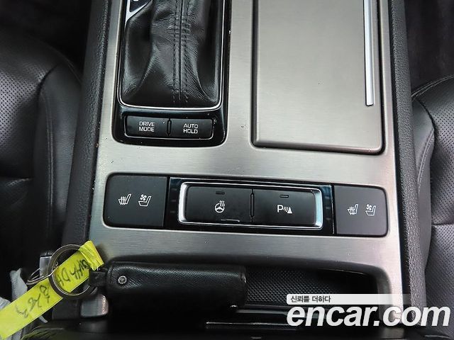 Hyundai Genesis 2016 — photo 14