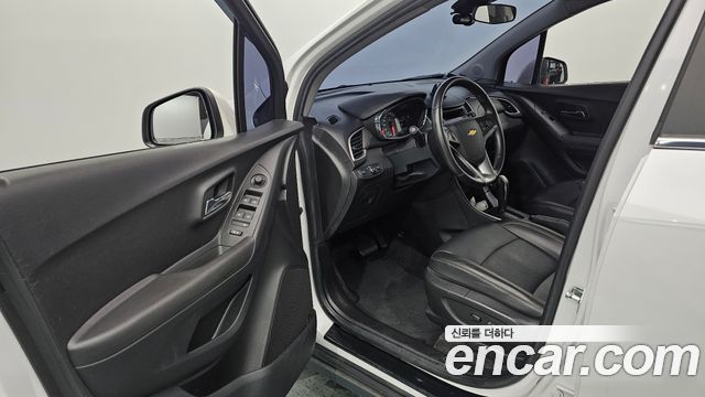 Chevrolet Korea Trax 2017 — photo 13