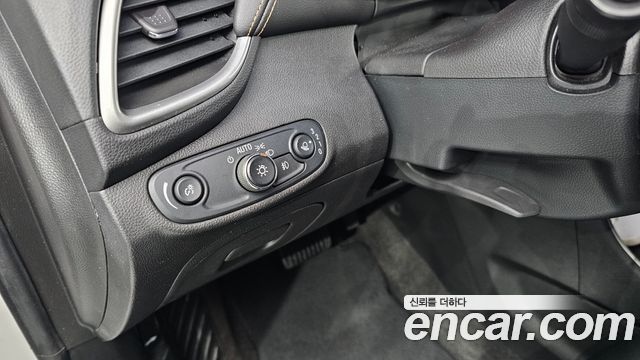 Chevrolet Korea Trax 2017 — photo 24
