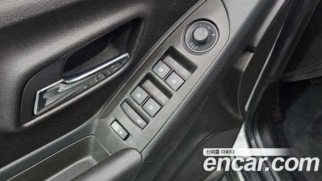 Chevrolet Korea Trax 2017 — photo 26