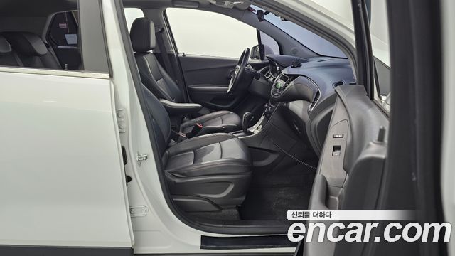 Chevrolet Korea Trax 2017 — photo 16