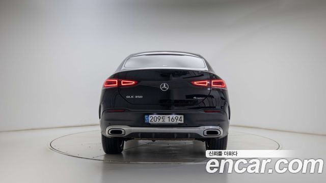 Mercedes-Benz GLE-Class 2021 — photo 4