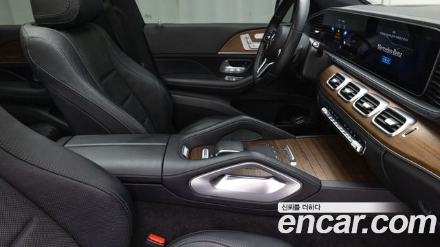 Mercedes-Benz GLE-Class 2021 — photo 9