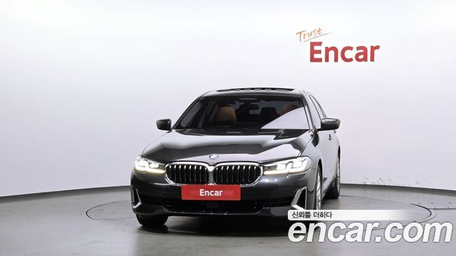 BMW 5-Series 2021 — photo 3