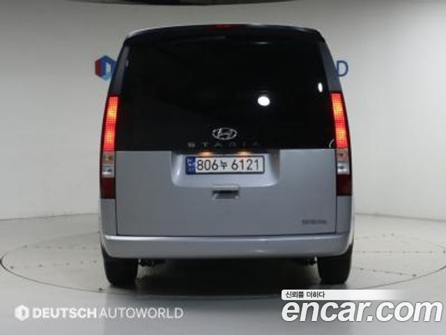 Hyundai Staria 2024 — photo 4