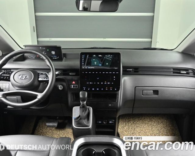 Hyundai Staria 2024 — photo 7