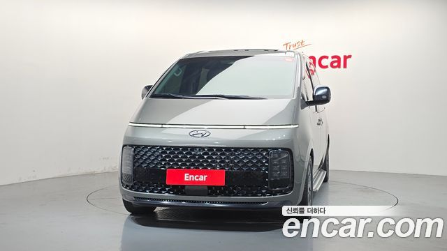 Hyundai Staria 2022 — photo 3