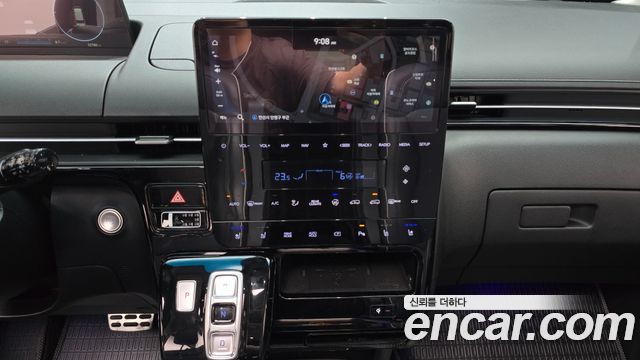 Hyundai Staria 2022 — photo 19