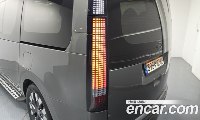 Hyundai Staria 2022 — photo 9