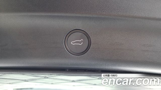Tesla Model Y 2024 — photo 24