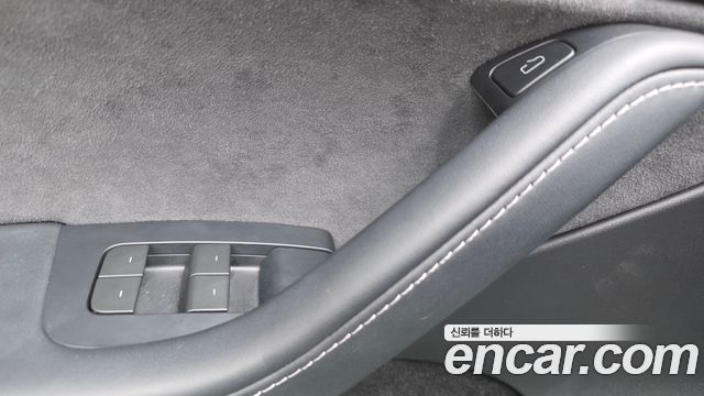 Tesla Model Y 2024 — photo 26