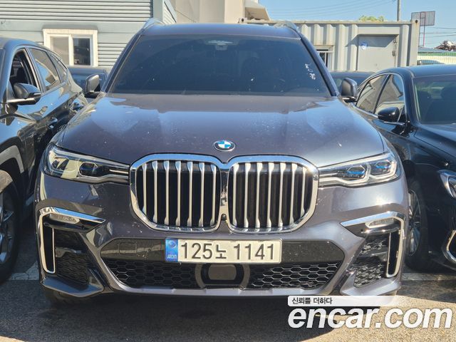 BMW X7 2022 — photo 1