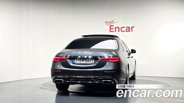 Mercedes-Benz S-Class 2022 — photo 4