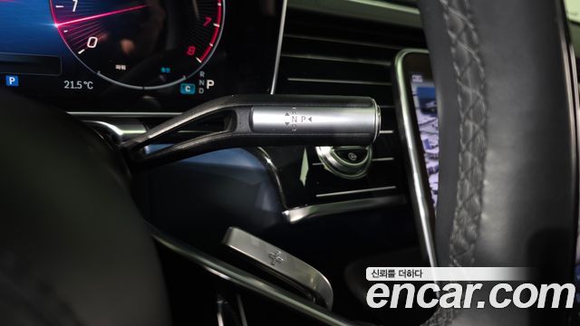 Mercedes-Benz S-Class 2022 — photo 12