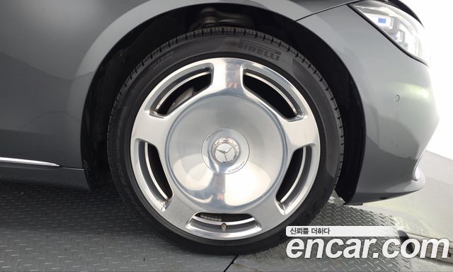Mercedes-Benz S-Class 2022 — photo 7