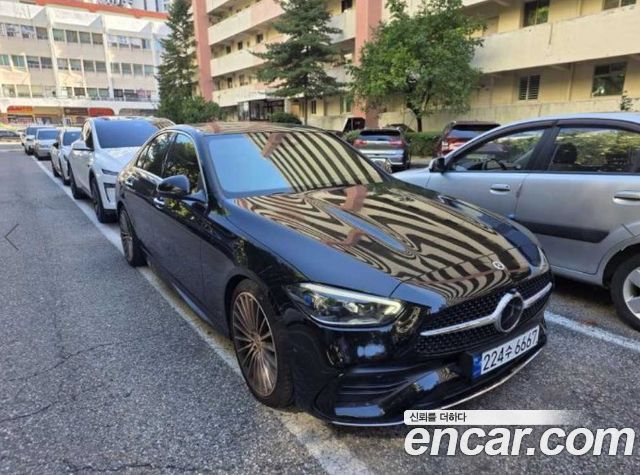 Mercedes-Benz C-Class 2023 — photo 2