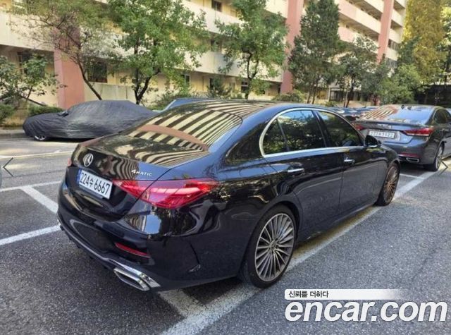 Mercedes-Benz C-Class 2023 — photo 4