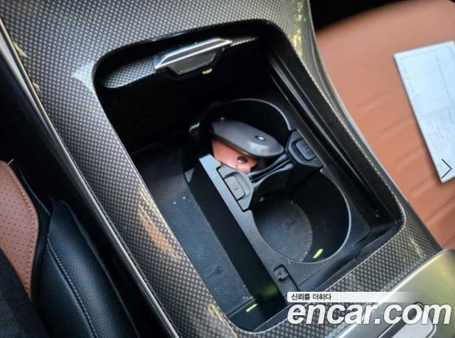 Mercedes-Benz C-Class 2023 — photo 10