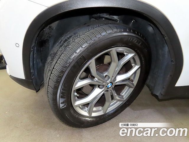 BMW X3 2018 — photo 20
