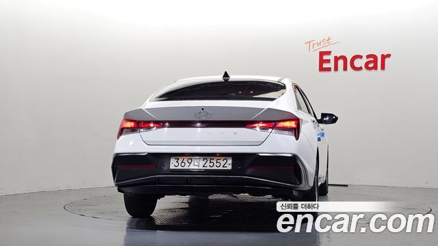 Hyundai AVANTE 2024 — photo 4