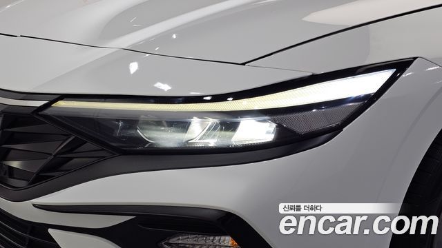 Hyundai AVANTE 2024 — photo 8