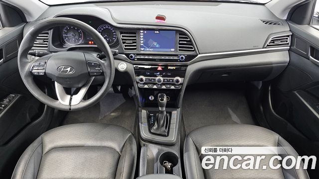 Hyundai AVANTE 2020 — photo 10