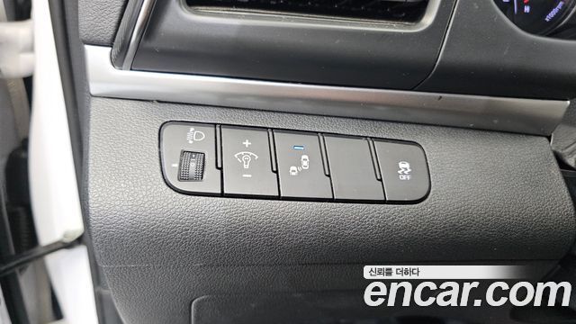 Hyundai AVANTE 2020 — photo 20