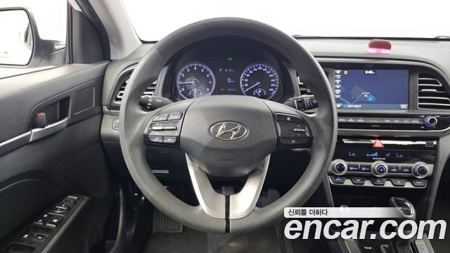 Hyundai AVANTE 2020 — photo 21