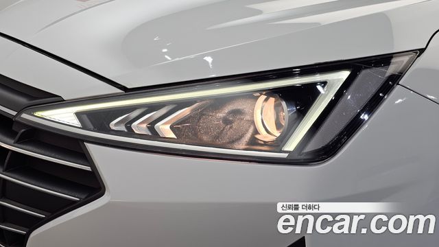 Hyundai AVANTE 2020 — photo 8